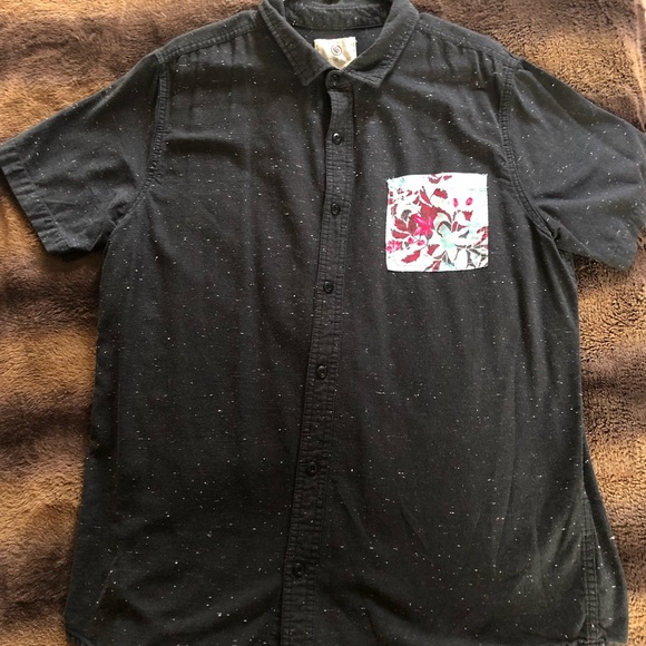 on the byas Other - ON THE BYAS floral🌺 pocket button down